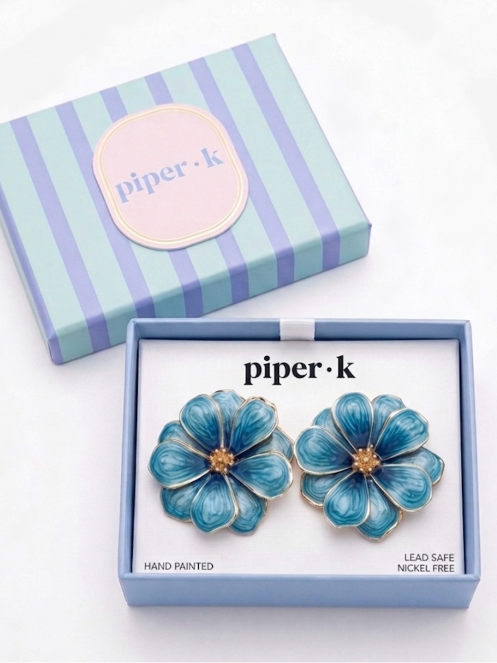 NWT ⚜️💙⚜️ Piper K Vibrant Blue Floral Stud Earrings